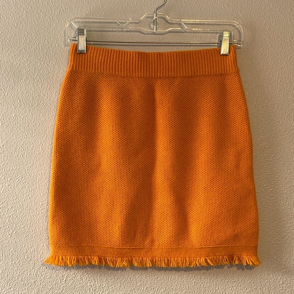 LISA YANG
FRINGED MINI SKIRT ADELA - Picture 2 of 8